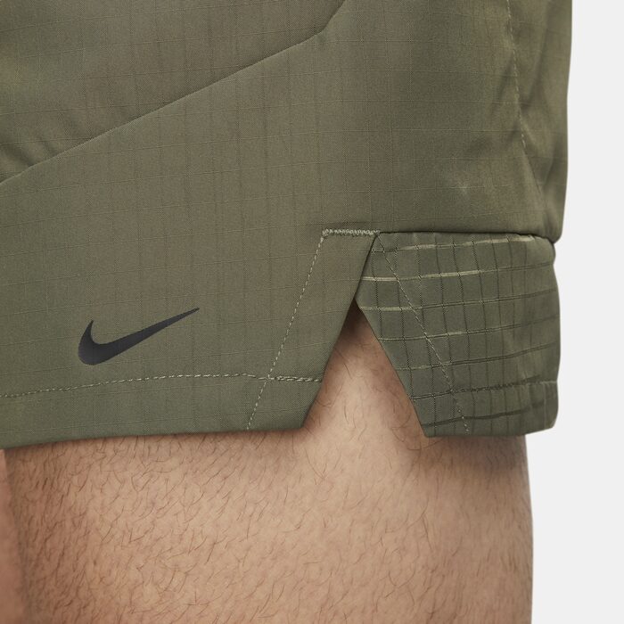 Къси панталони Nike Dri-FIT ADV APS Men's 15cm Unlined Versatile Shorts Medium Olive - Image 6