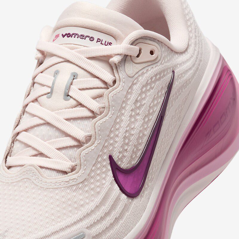 Обувки Nike Vomero Plus Silt Red/Sweet Beet - Image 6