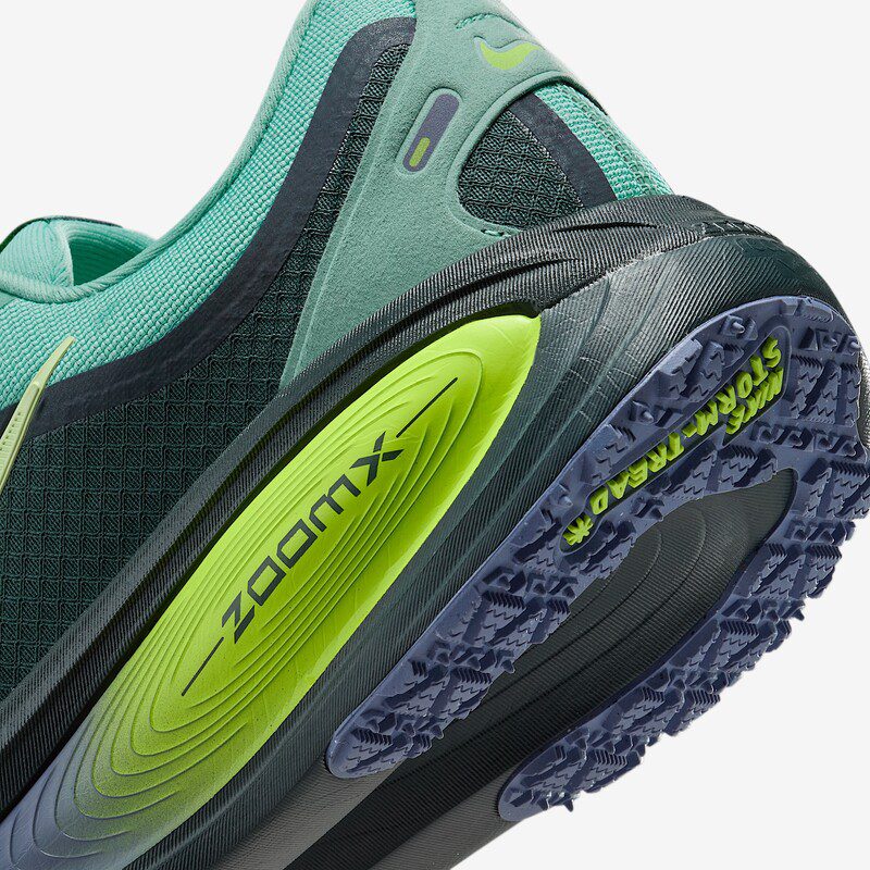 Обувки Nike Vomero 18 GORE-TEX Seaweed - Image 7
