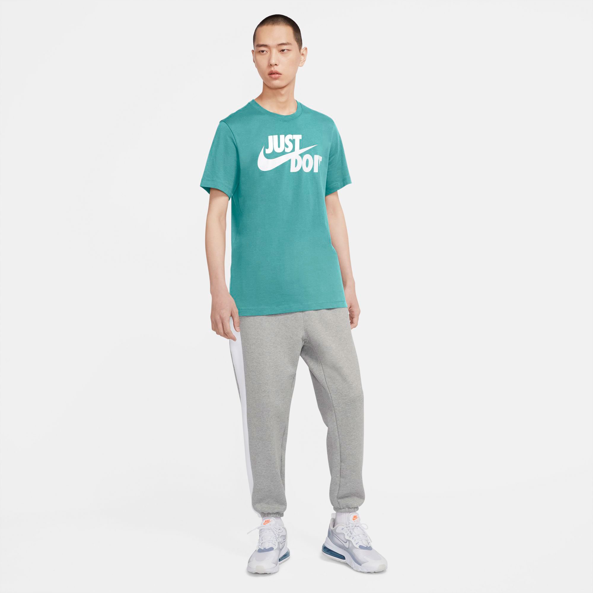 Тениска Nike Men’s Sportswear JDI T-shirt Jade Green - Image 3