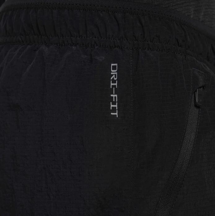 Къси панталони Nike Stride Running Division Men's 13cm Dri-FIT Water-Repellent 2-in-1 Running Shorts Black - Image 8