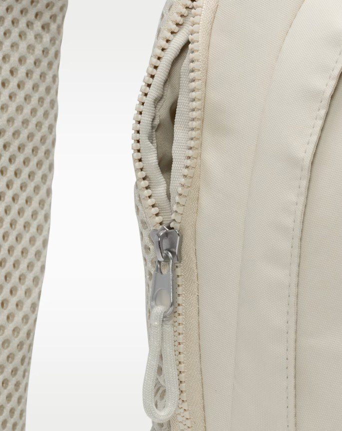 Чанта Nike Sportswear Essentials Sling Bag (8L) Light Bone/Sail - Image 7