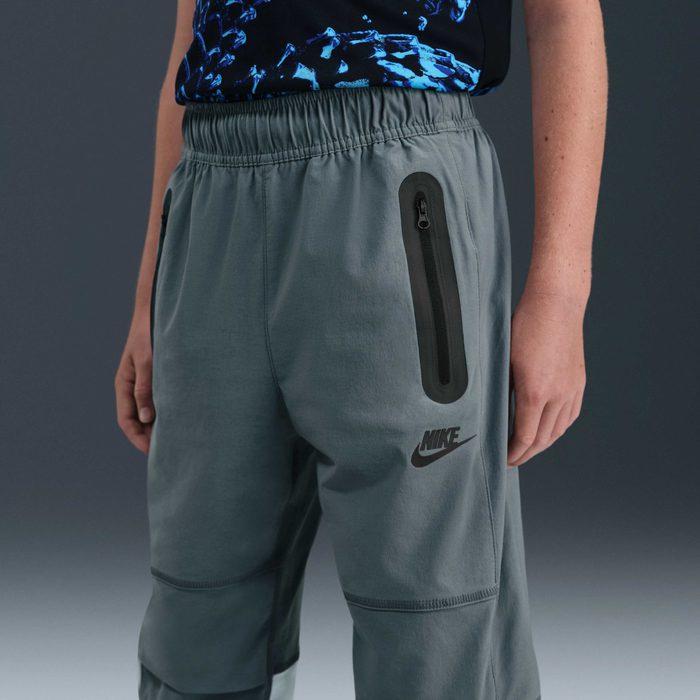 Детски панталон Nike Tech Woven Trousers Smoke Grey/White - Image 2