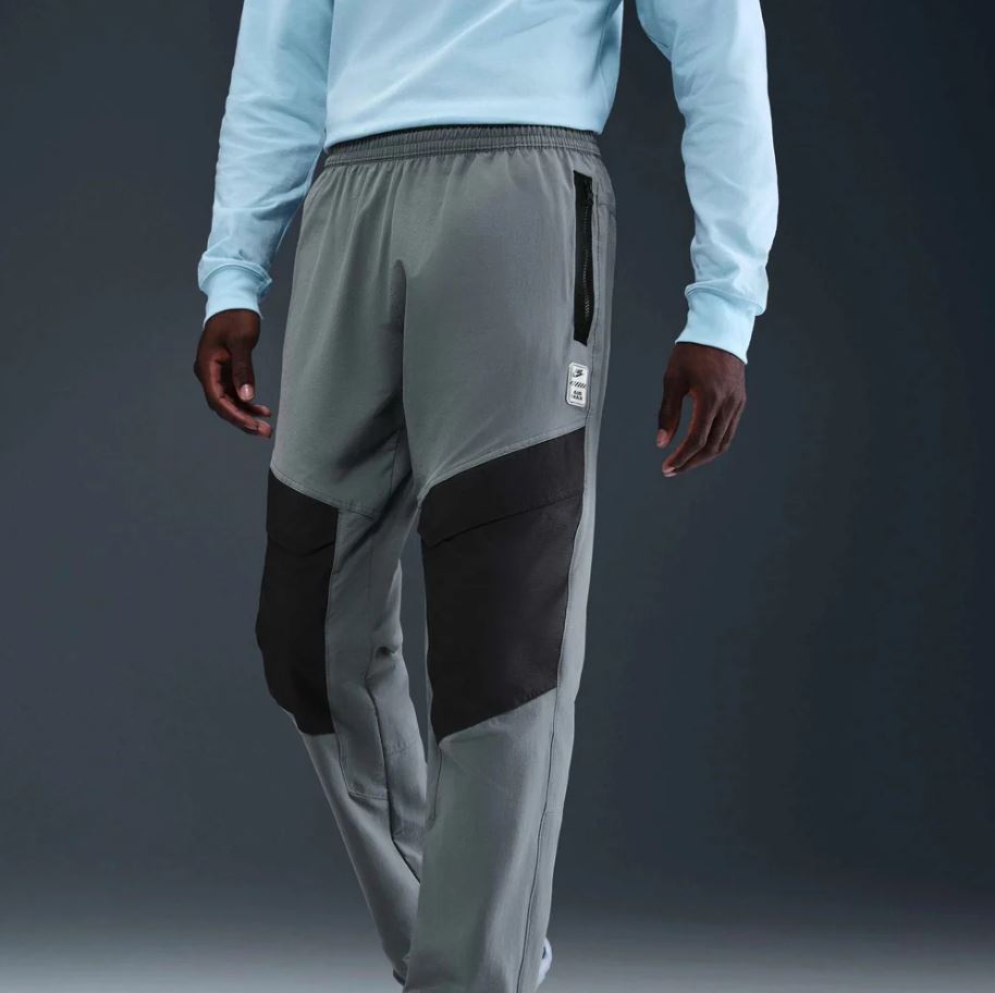 Мъжки панталон Nike Air Max Woven Trousers Cool Grey - Image 2