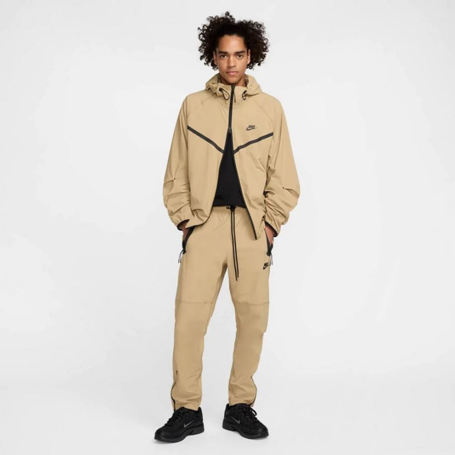 Мъжки екип Nike Tech Woven Tracksuit Parachute Beige - Image 2