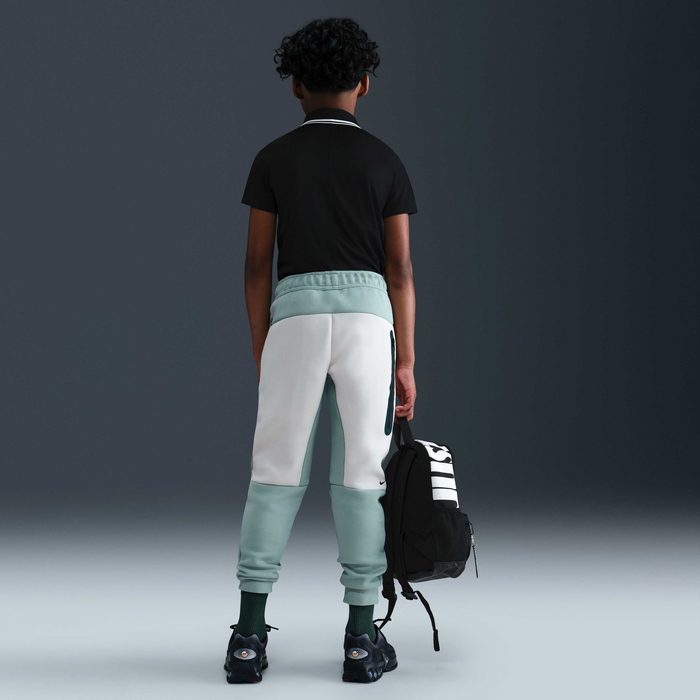 Детски панталон Nike Sportswear Tech Fleece Dusty Sage - Image 2