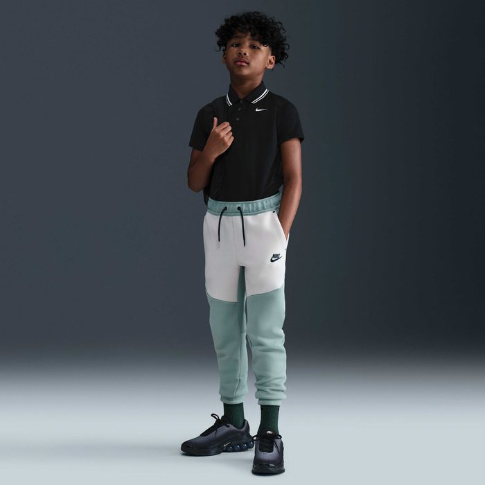 Детски панталон Nike Sportswear Tech Fleece Dusty Sage