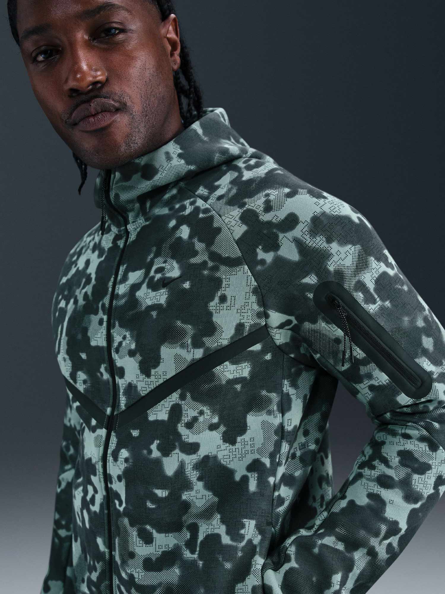 Суитшърт Nike Tech Fleece Windrunner Full-Zip Hoodie