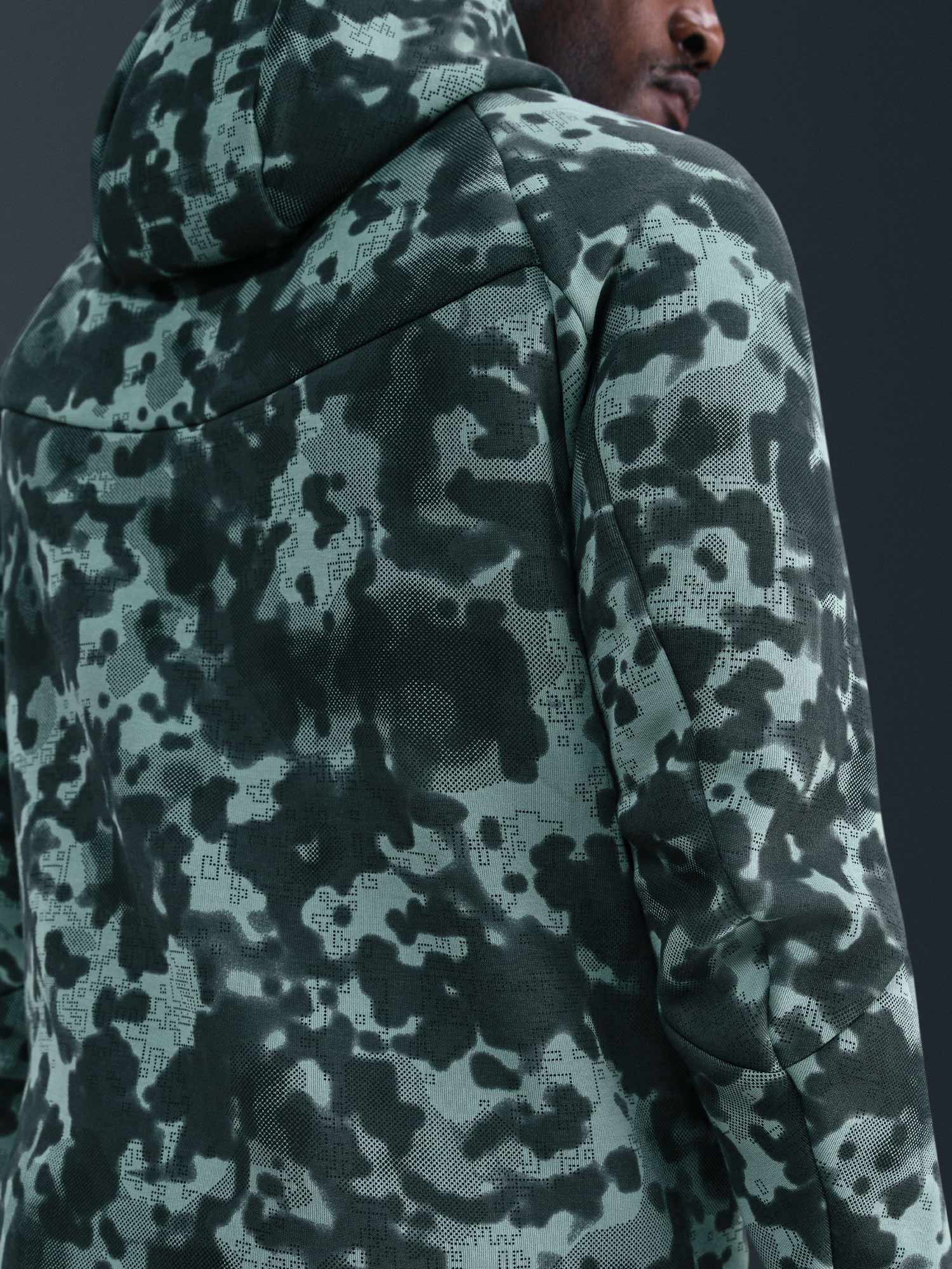 Суитшърт Nike Tech Fleece Windrunner Full-Zip Hoodie - Image 2