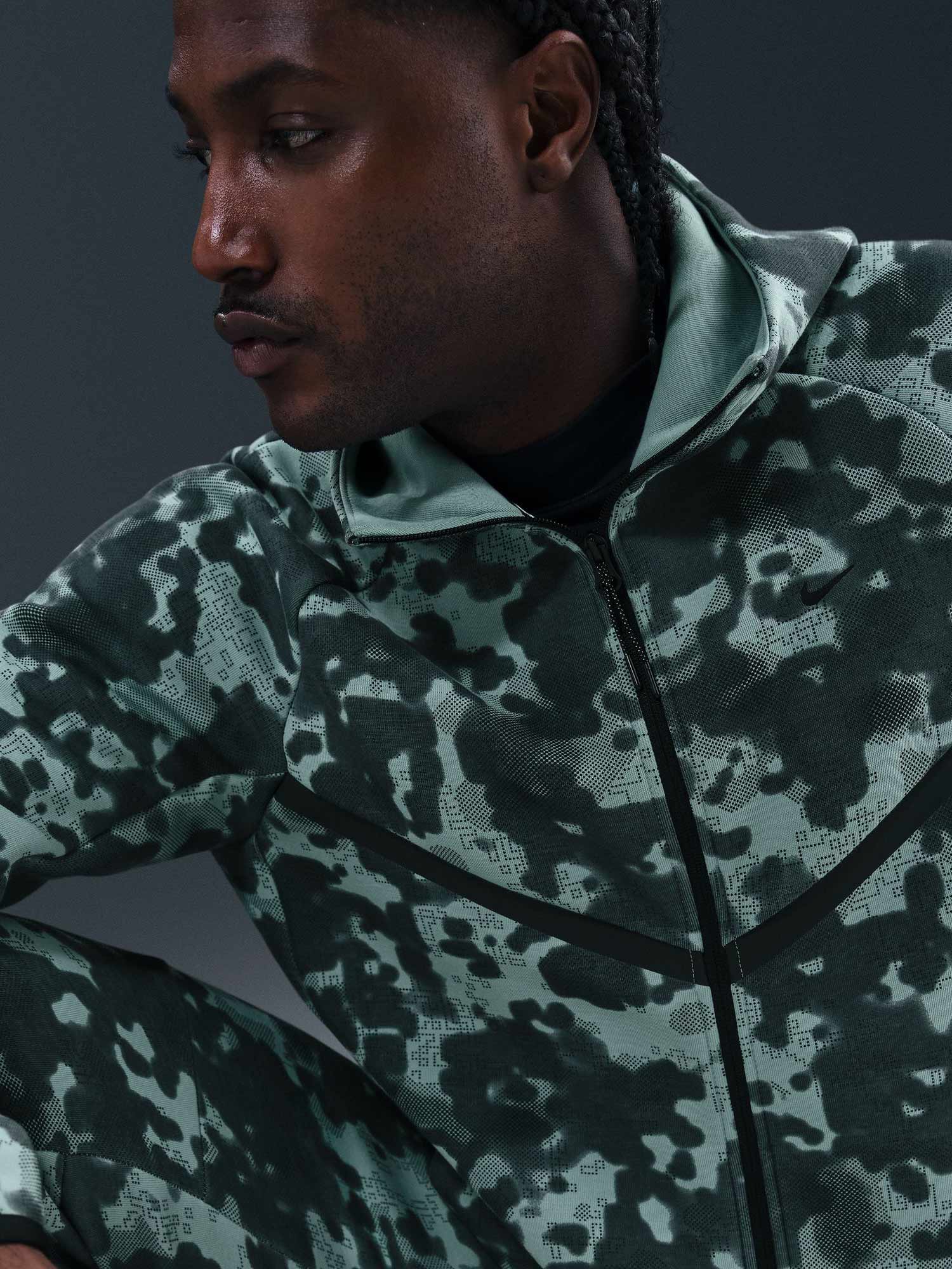Суитшърт Nike Tech Fleece Windrunner Full-Zip Hoodie - Image 3
