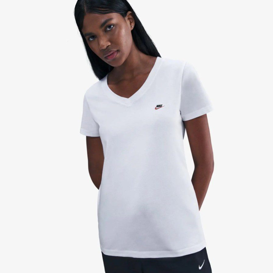 Дамска Тениска Nike Sportswear V-Neck T-Shirt
