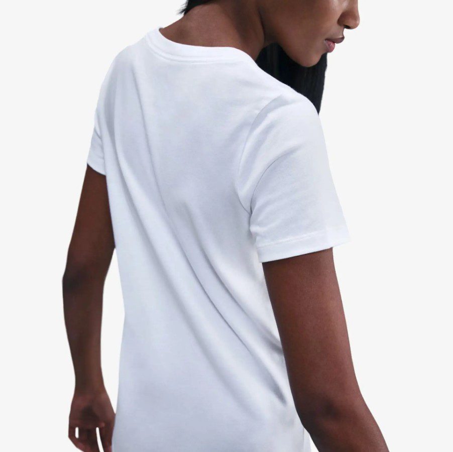 Дамска Тениска Nike Sportswear V-Neck T-Shirt - Image 3