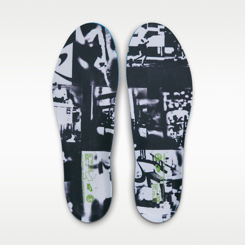Обувки Nike Vomero 18 SE Sonic Yellow - Image 10