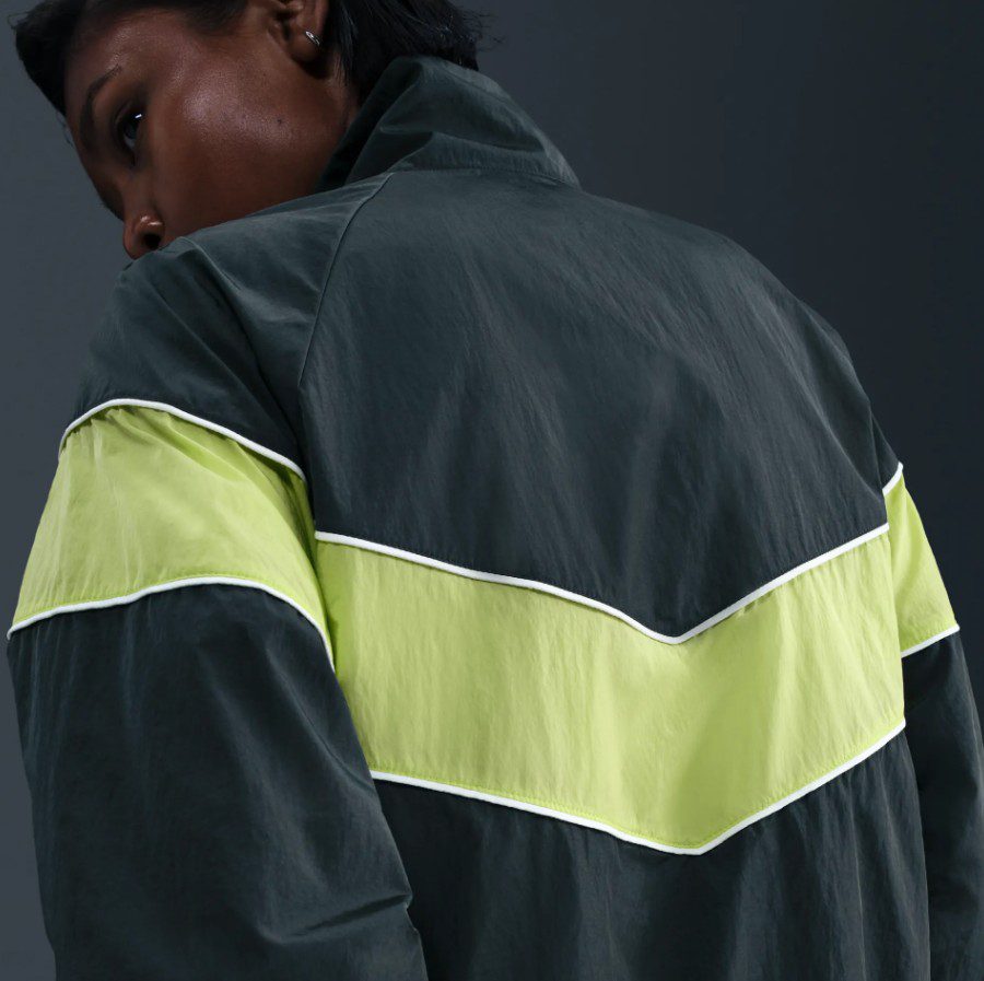 Дамска Ветровка Nike Windrunner Loose UV Woven Full-Zip Jacket - Image 3