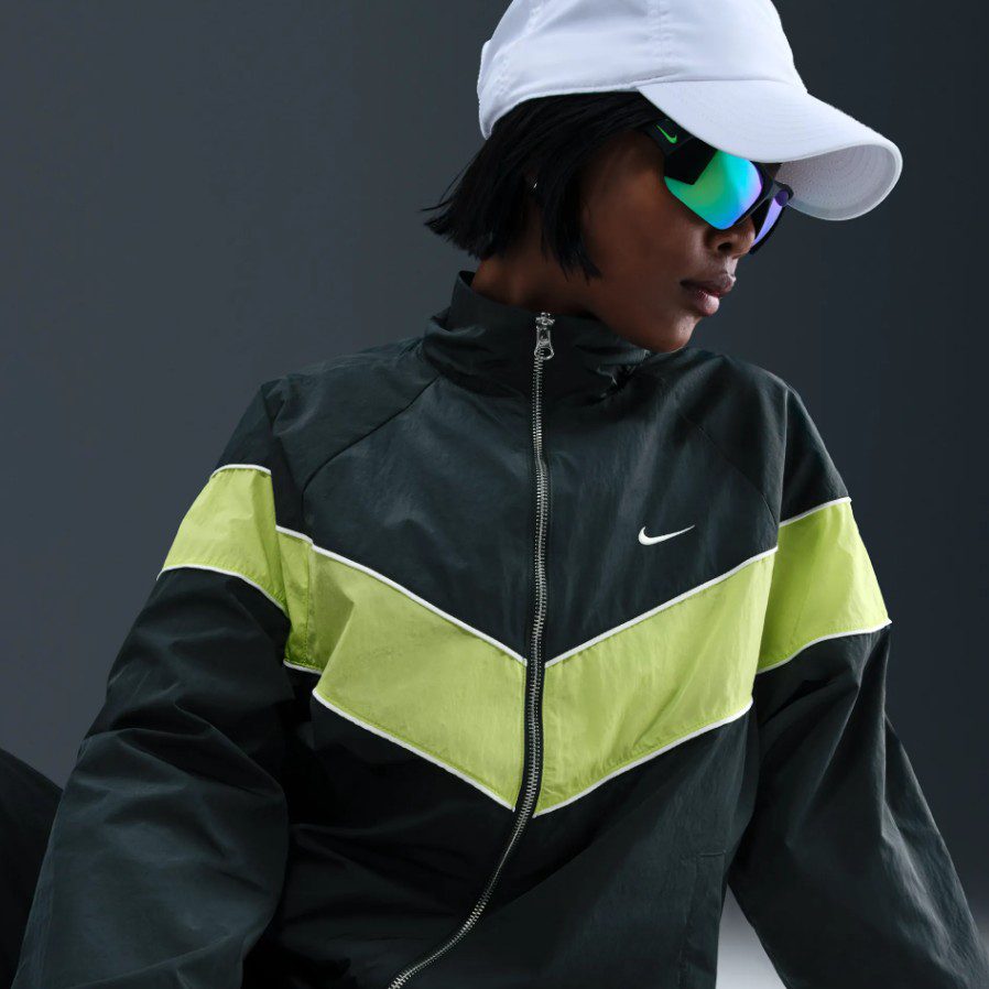 Дамска Ветровка Nike Windrunner Loose UV Woven Full-Zip Jacket - Image 2
