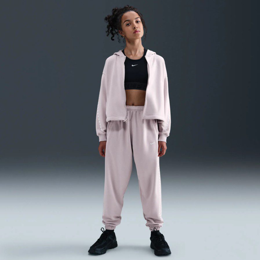 Детски панталон Nike Sportswear Girls' Dri-FIT Fleece Trousers Purple - Image 4