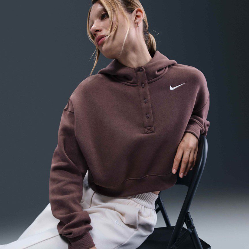 Дамски Суитшърт Nike Phoenix Fleece Oversized Cropped Henley Hoodie - Image 2